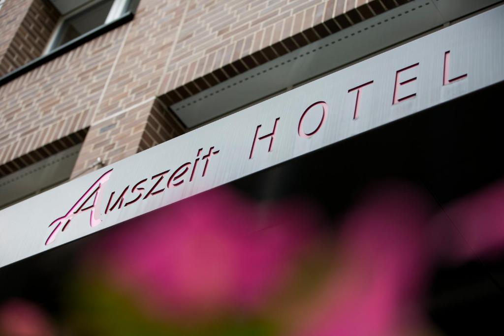 Auszeit Hotel – das Frühstückshotel - Tap to explore photos