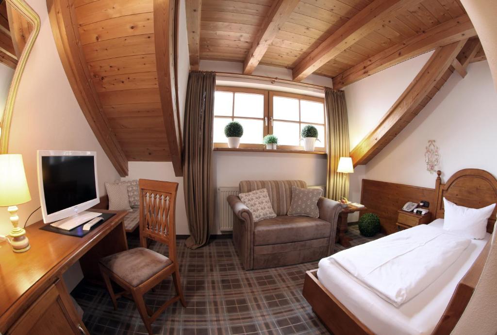 Одноместный (Одноместный номер эконом-класса без балкона), Hotel Blaue Gams ***S