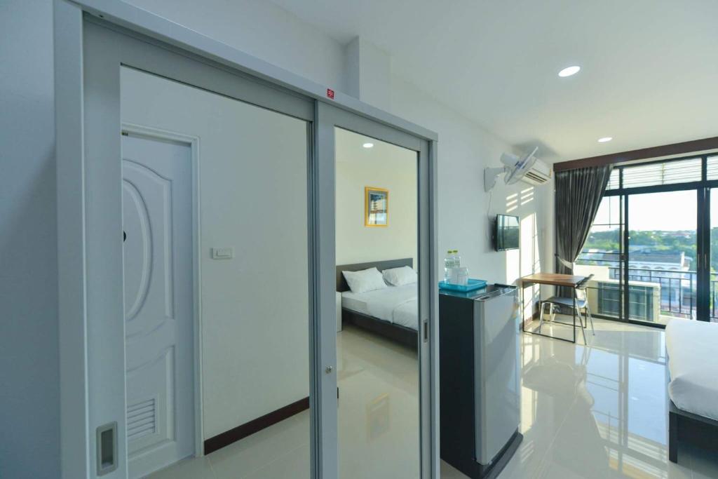 Jarat Mansion photo 3