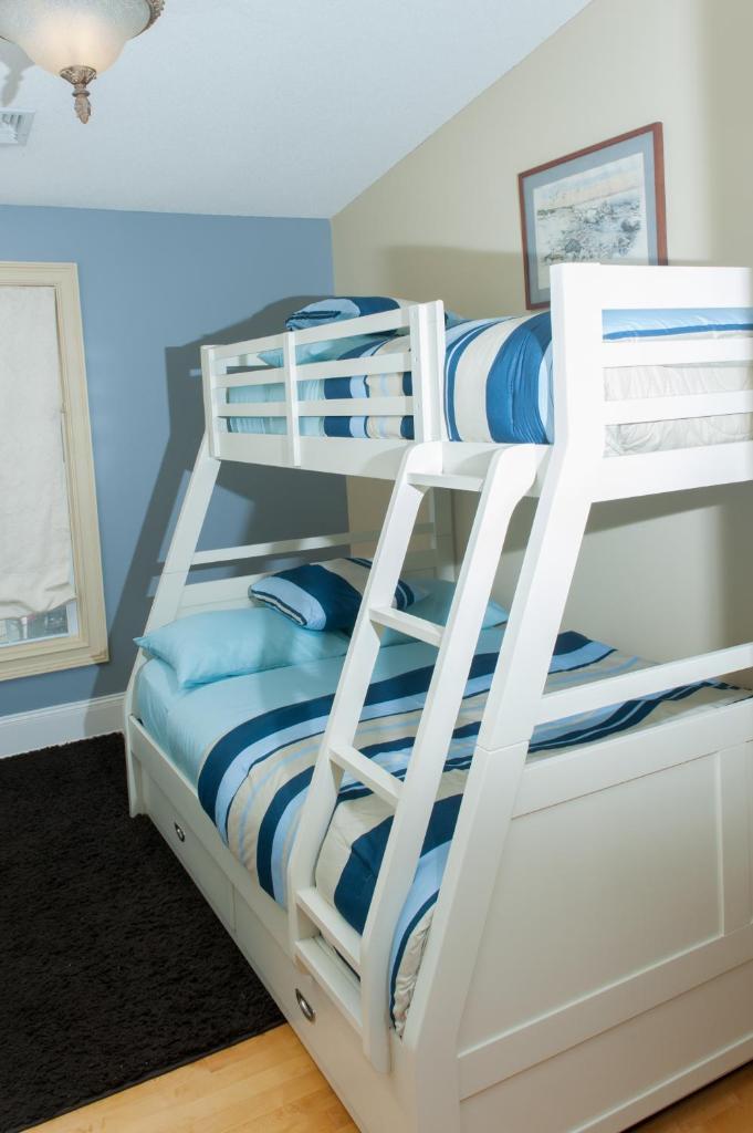 Naomi's Inn Bed & Breakfast photo 3