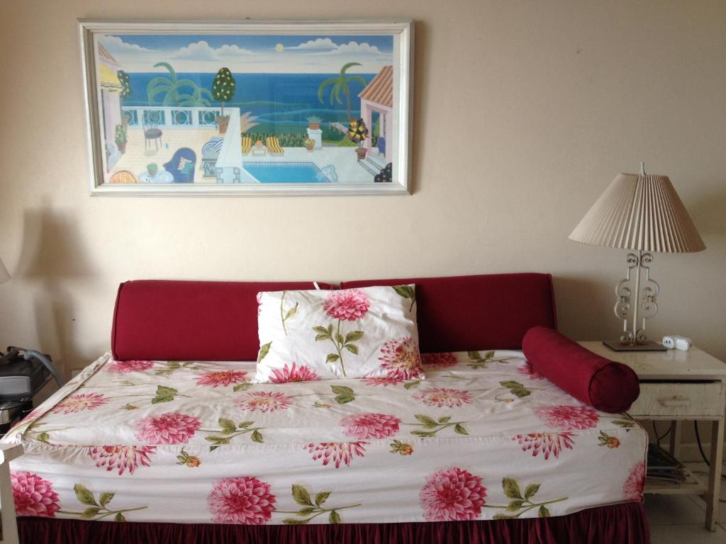 Montego Bay Club-Delux Seaside condo photo 2