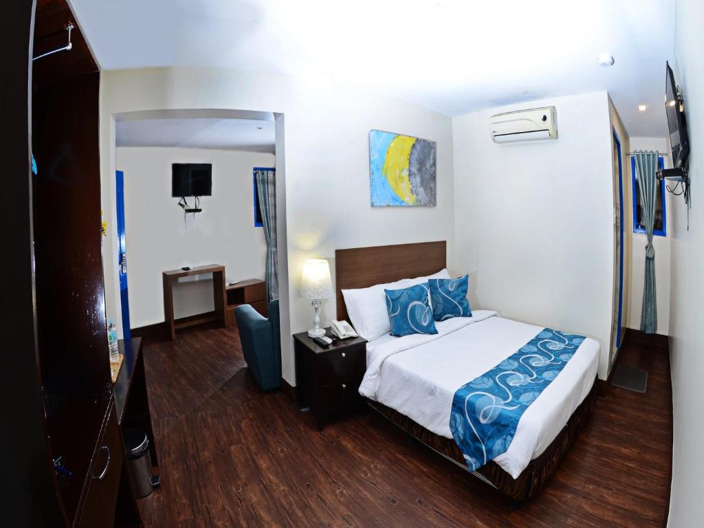 Семейный (Семейный номер), Skyblue Hotel