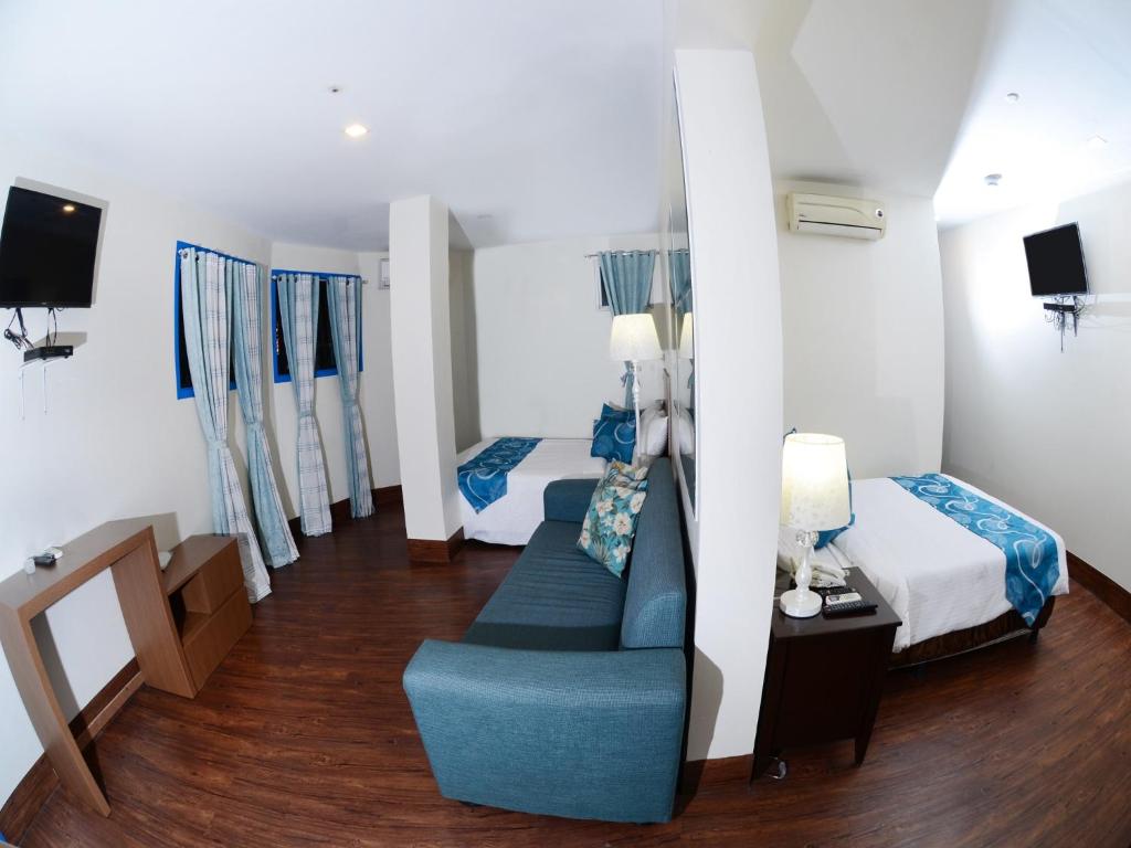 Семейный (Семейный номер), Skyblue Hotel