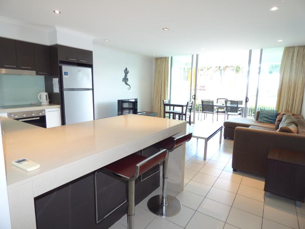 Marina View Apartment photo 2