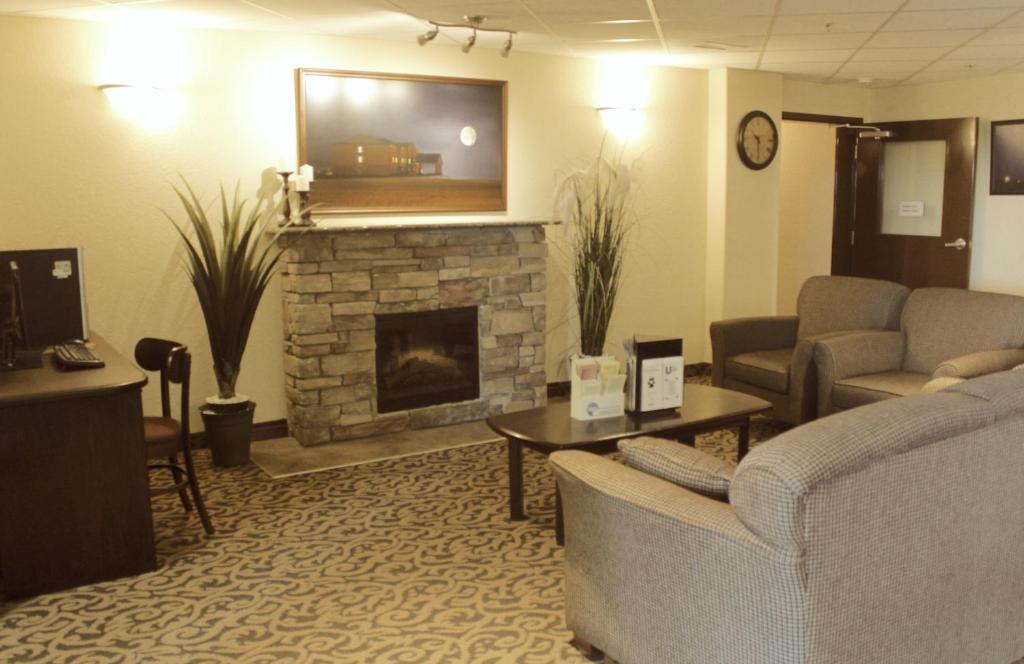 Prairie Moon Inn & Suites Unity photo 2