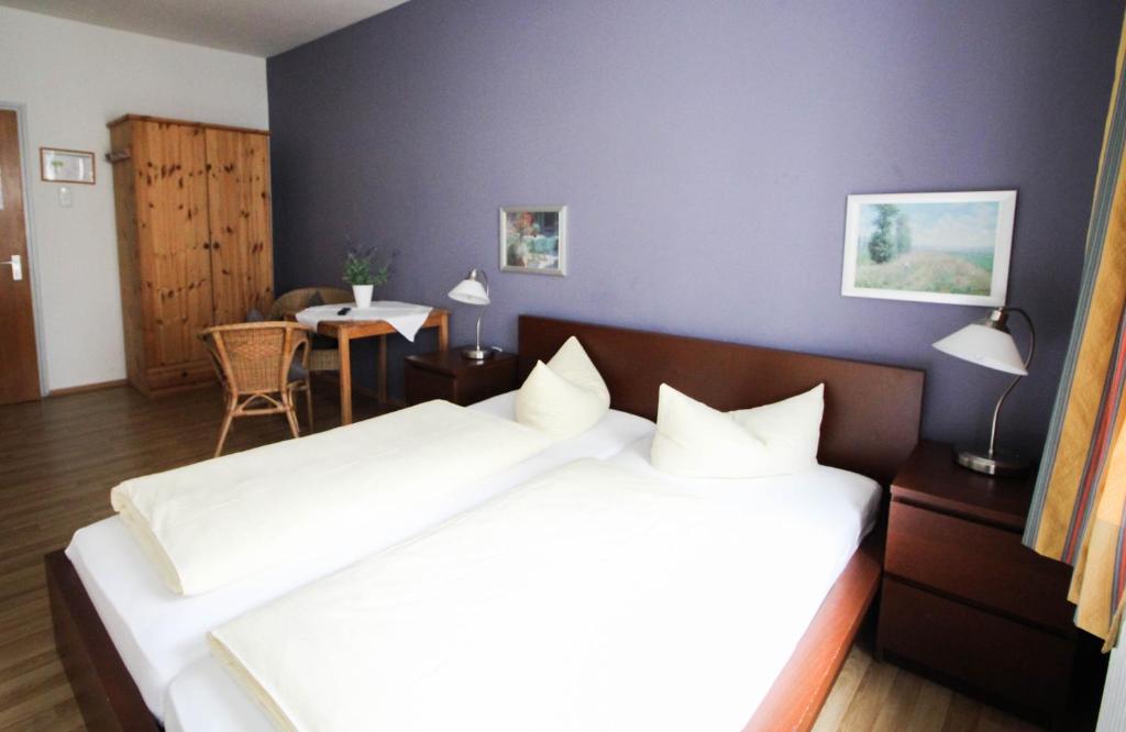 Двухместный (Двухместный номер «Комфорт» с 1 кроватью), Pension/Guesthouse am Hauptbahnhof