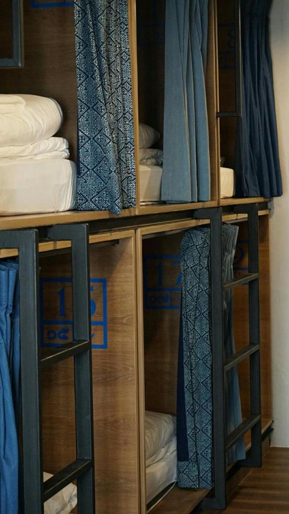 Номер (Кровать в общем номере для мужчин и женщин с 10 кроватями), Natee Hostel