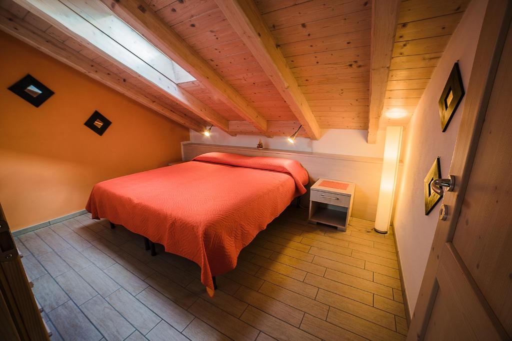 Chalet Val Concei - Tap to explore photos