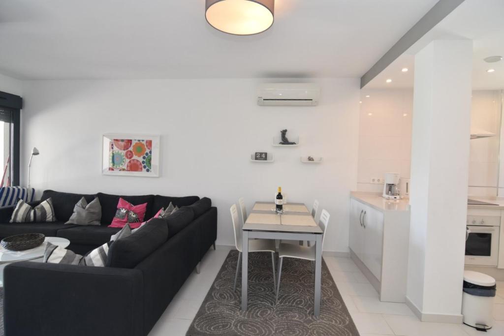 Oasis Beach V South facing pool view La Zenia photo 4