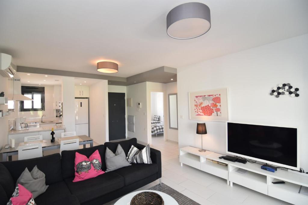 Oasis Beach V South facing pool view La Zenia photo 3
