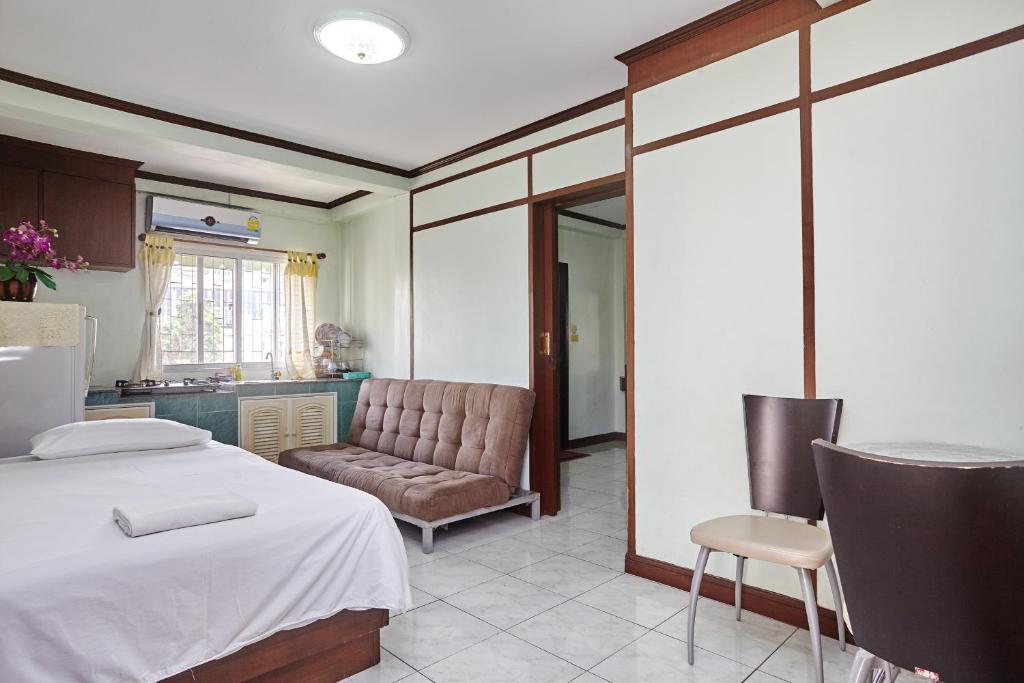 Семейный (Семейный номер (для 3 взрослых)), Гостевой дом Amarin Inn