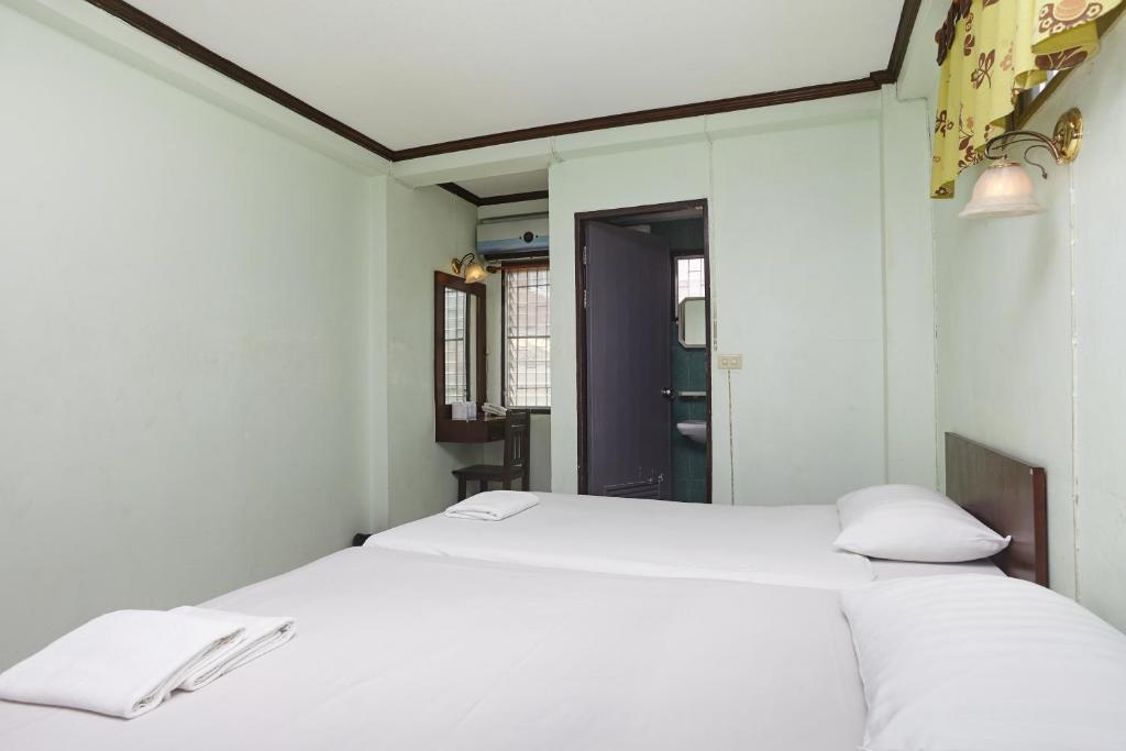 Трехместный (Трехместный номер), Гостевой дом Amarin Inn