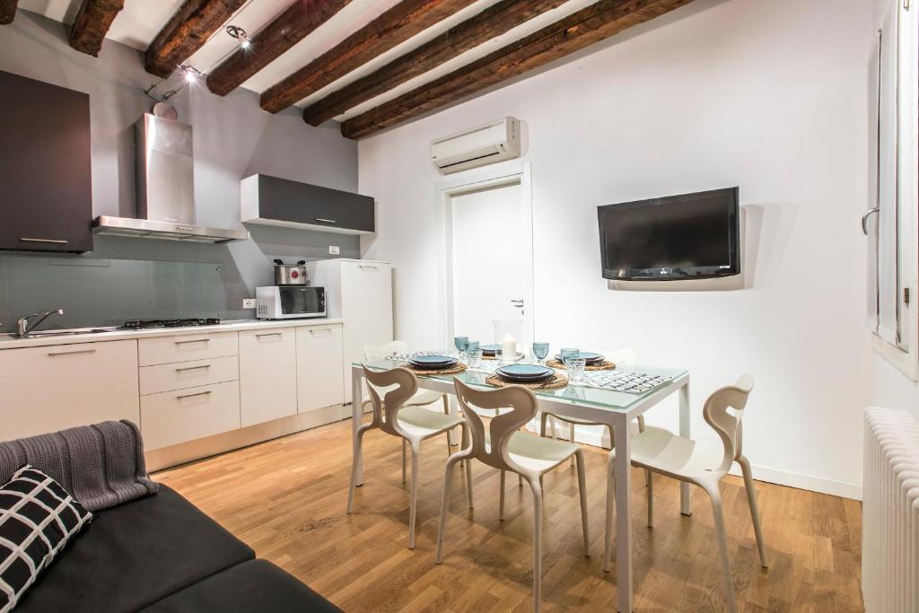 Arsenale Design Apartment R&R photo 1