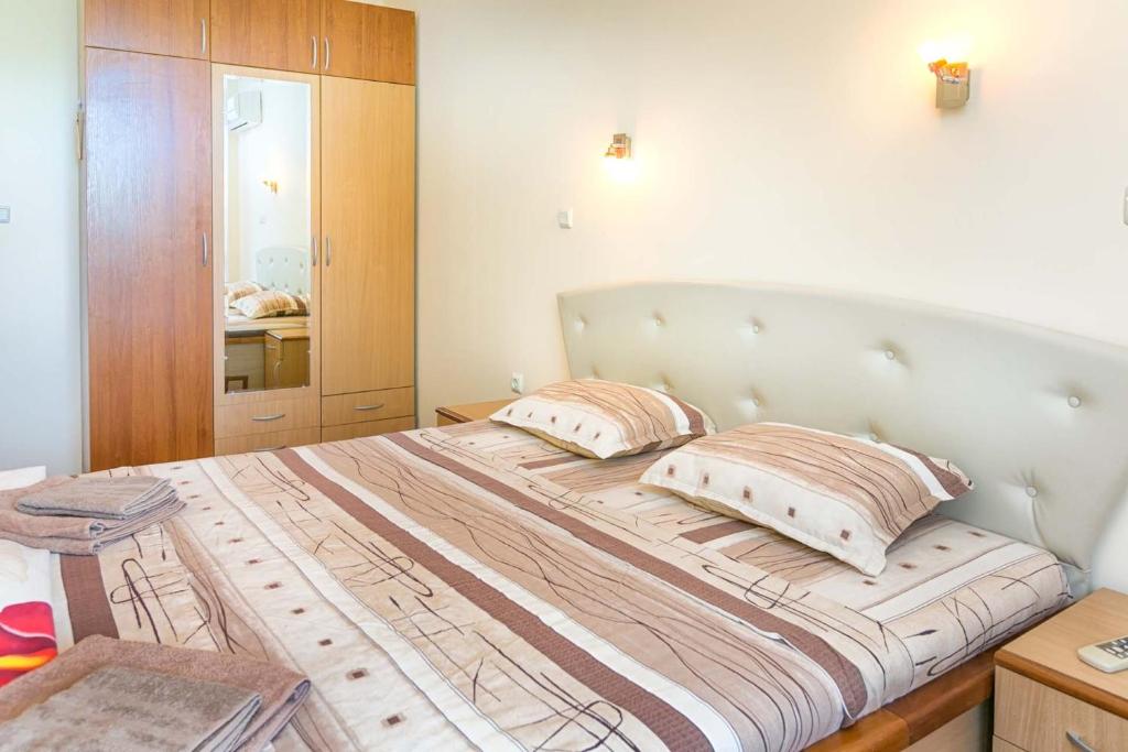 Apartments Yalta photo 2