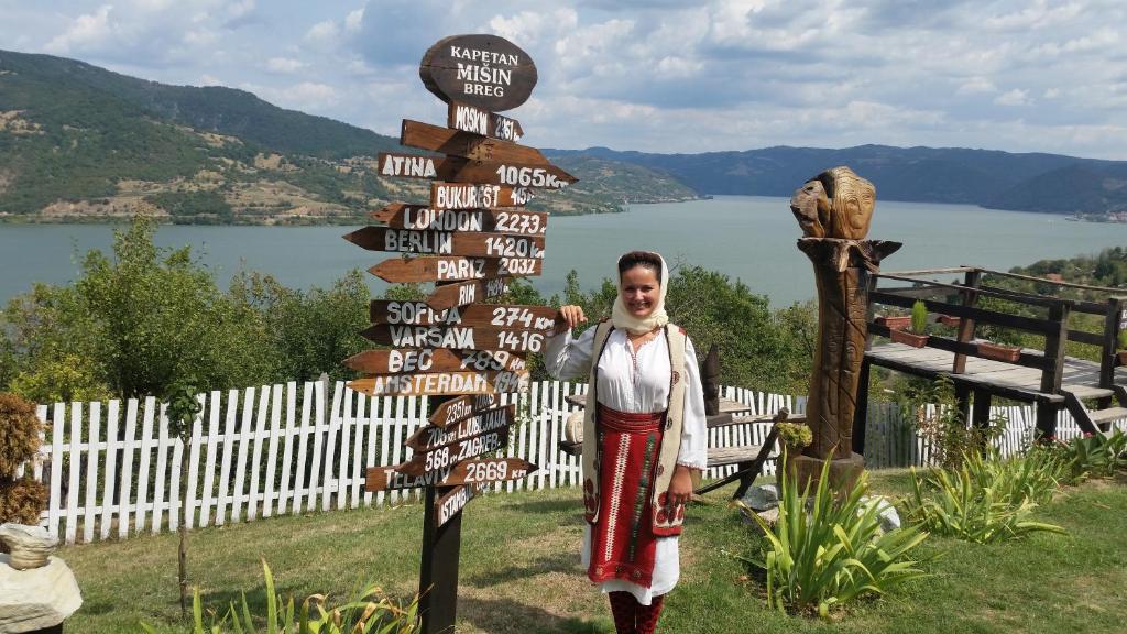 Etno Kompleks Kapetan Mišin breg photo 4