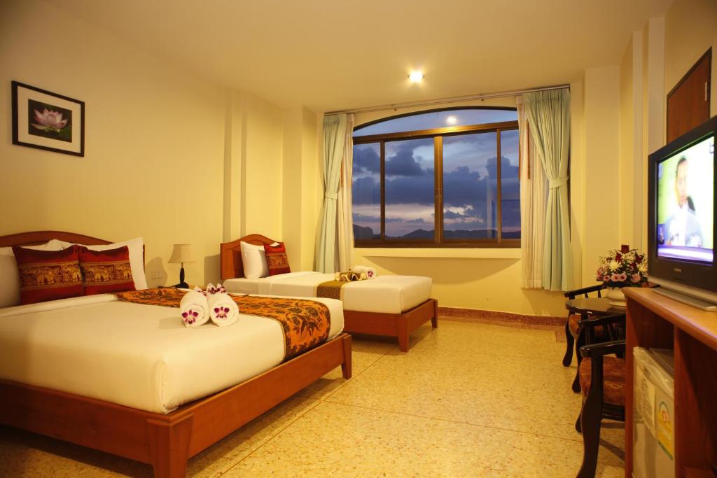 Семейный (Семейный номер (для 3 взрослых)), Krabi Phetpailin Hotel