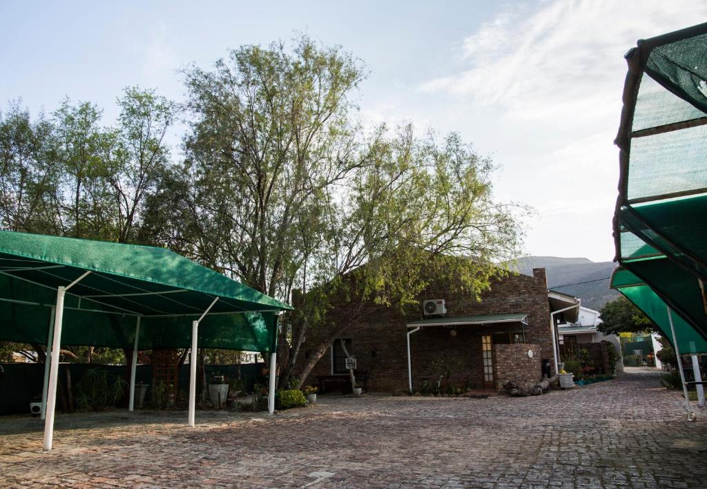 Country Village photo 4