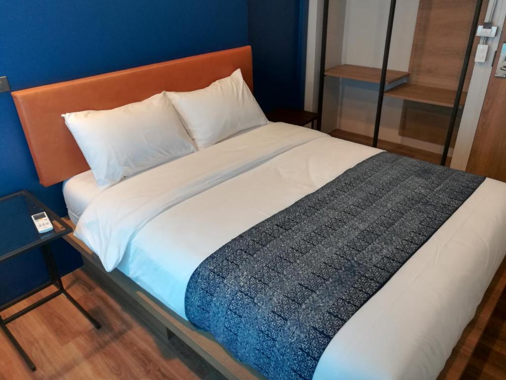 Двухместный (Двухместный номер с 1 кроватью и общей ванной комнатой), Natee Hostel