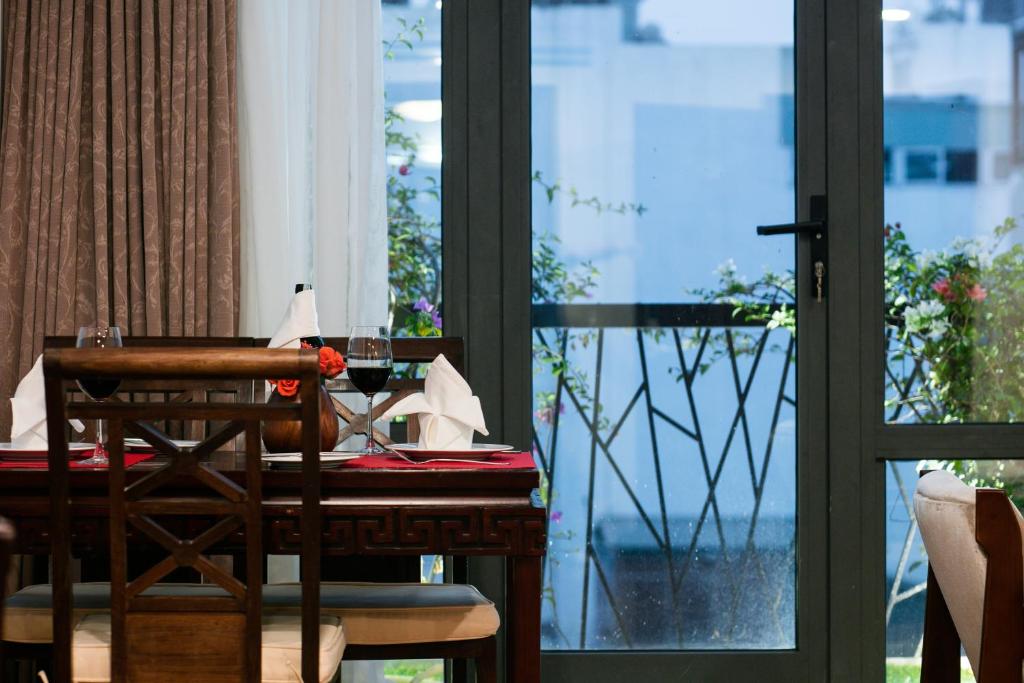 Сьюит (Люкс с балконом), Au Coeur d'Hanoi Boutique Hotel