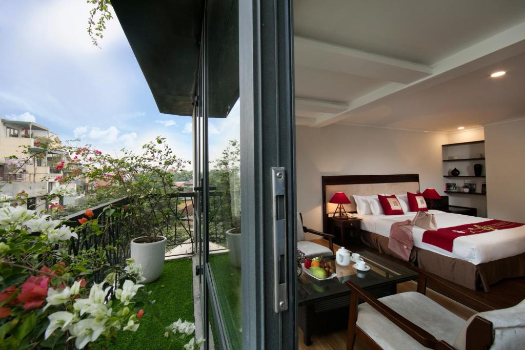 Сьюит (Люкс с балконом), Au Coeur d'Hanoi Boutique Hotel