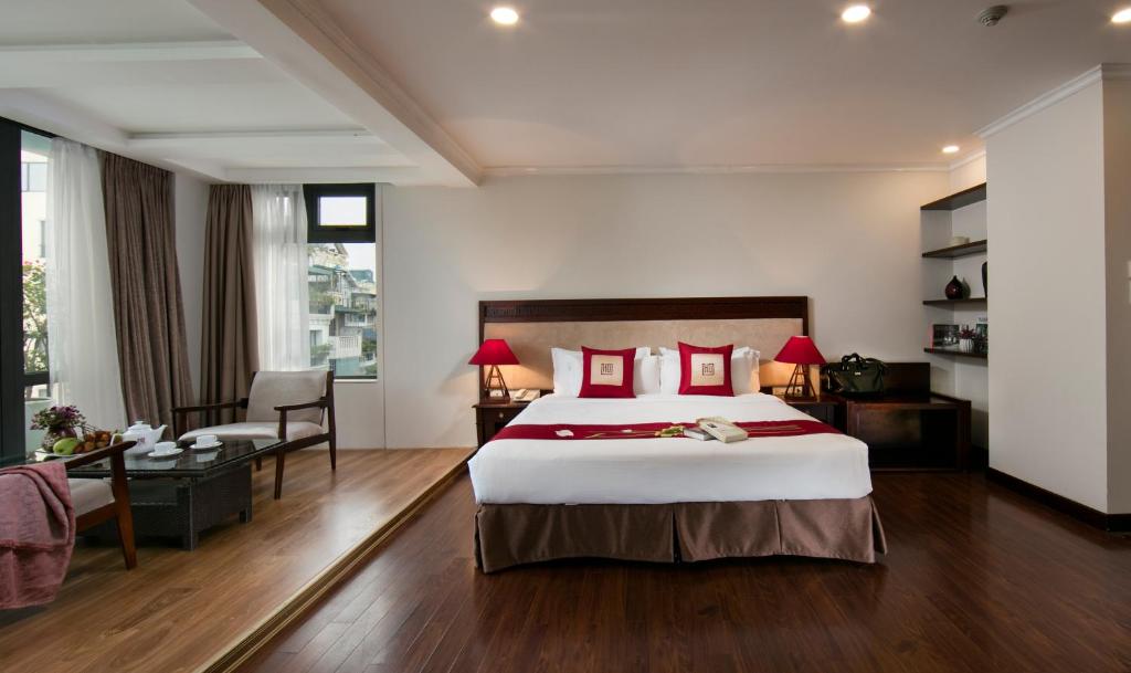 Сьюит (Люкс с балконом), Au Coeur d'Hanoi Boutique Hotel