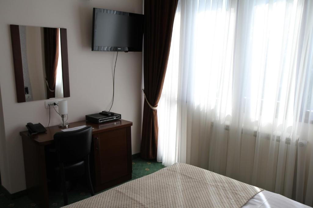 Двухместный (Двухместный номер Делюкс с 1 кроватью), Hotel Trebjesa