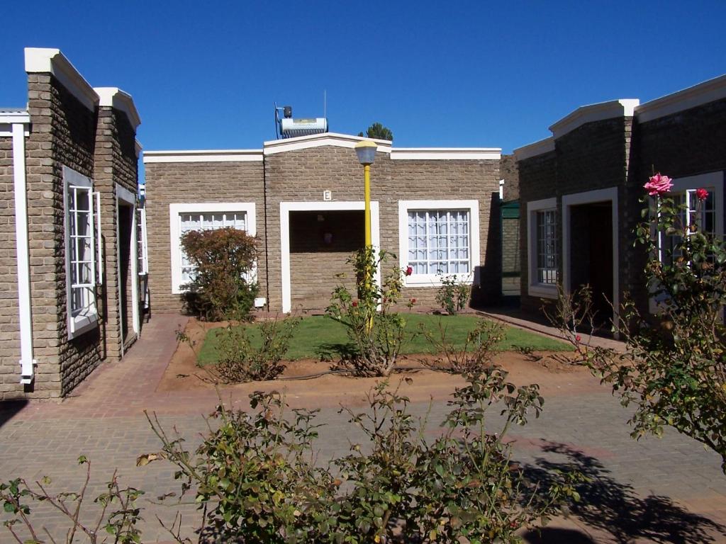 Gables Inn photo 1