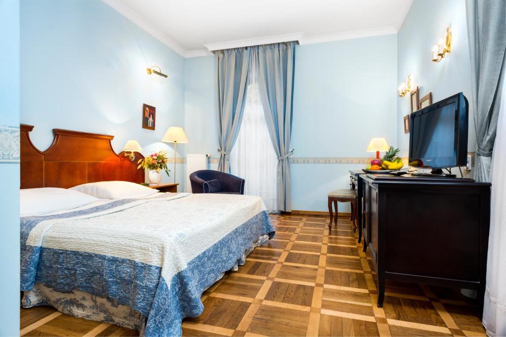 Двухместный (Улучшенный двухместный номер с 1 кроватью), Hotel Maltański