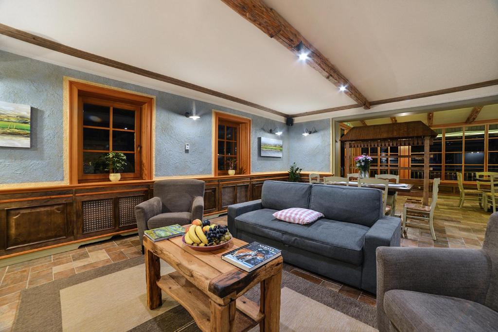 Villa Les with Hot tub & Sauna photo 2