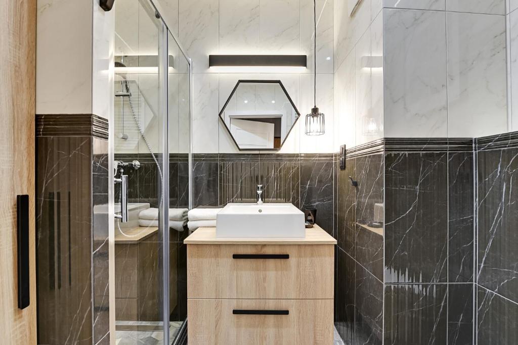 Апартаменты (Апартаменты Делюкс с балконом (парковка)), Angielska Grobla Apartinfo Apartments