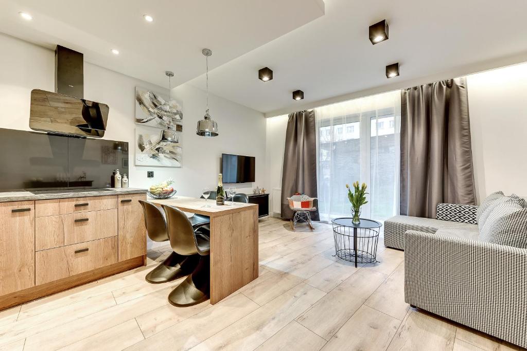 Апартаменты (Апартаменты «Комфорт» с террасой (парковка)), Angielska Grobla Apartinfo Apartments