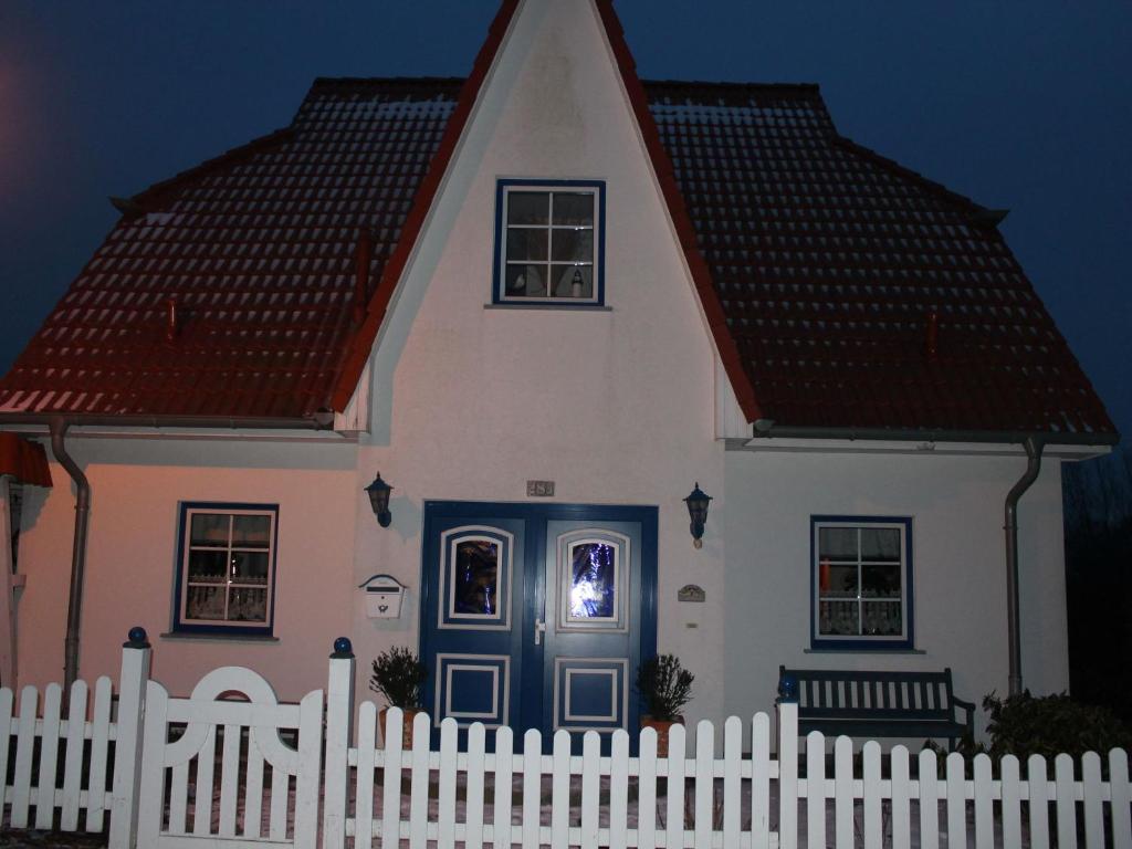 Cozy Apartment in Boltenhagen near Seabeach photo 1