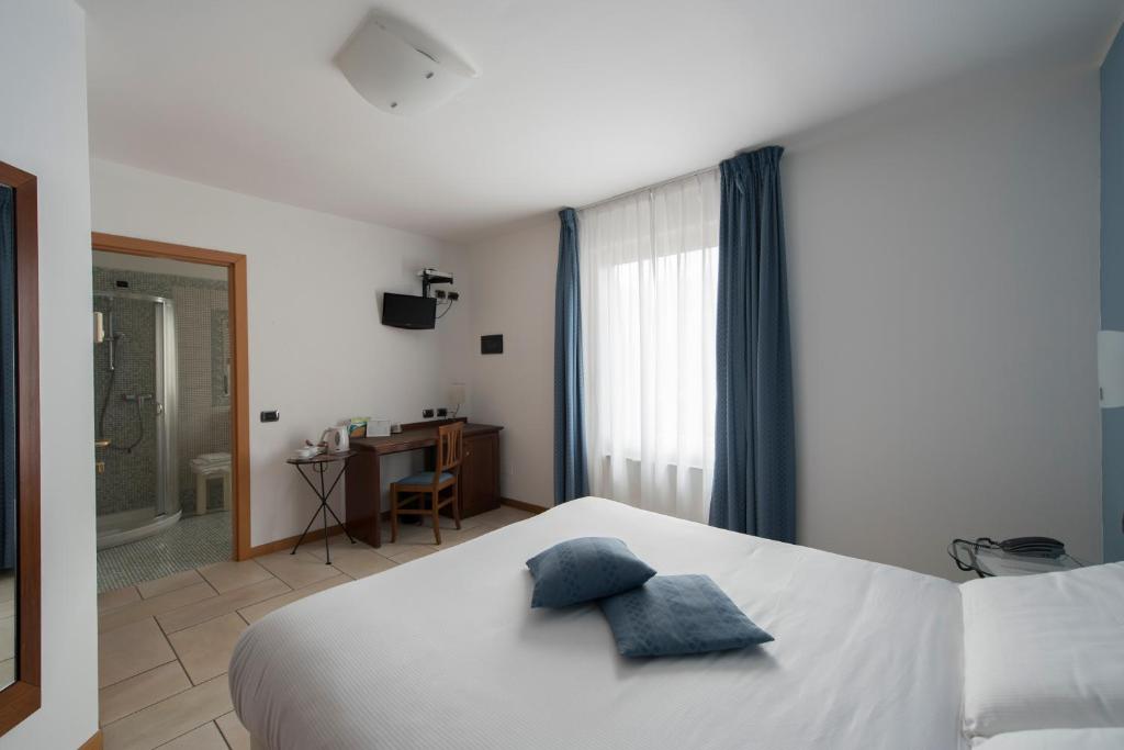 Hotel Villa Colico photo 3
