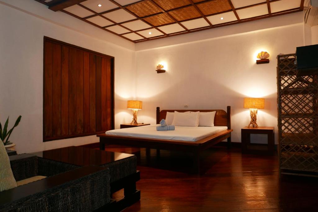 Номер (Бунгало Делюкс с видом на сад), Dolarog Beach Resort