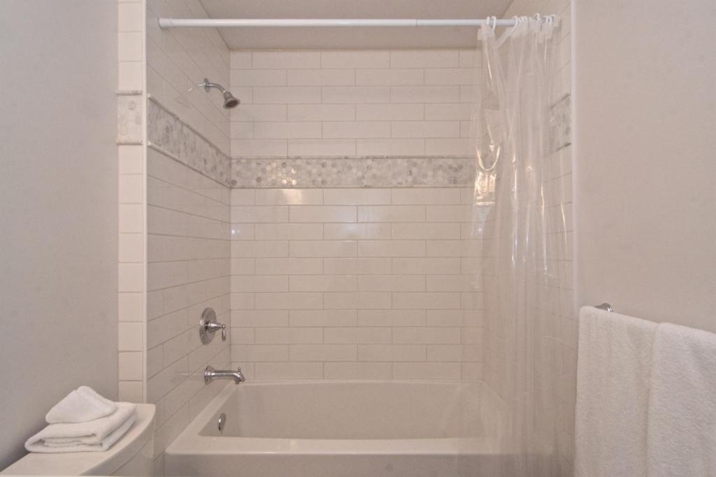 Whistler Blackcomb Vacation Rentals - Village North photo 4