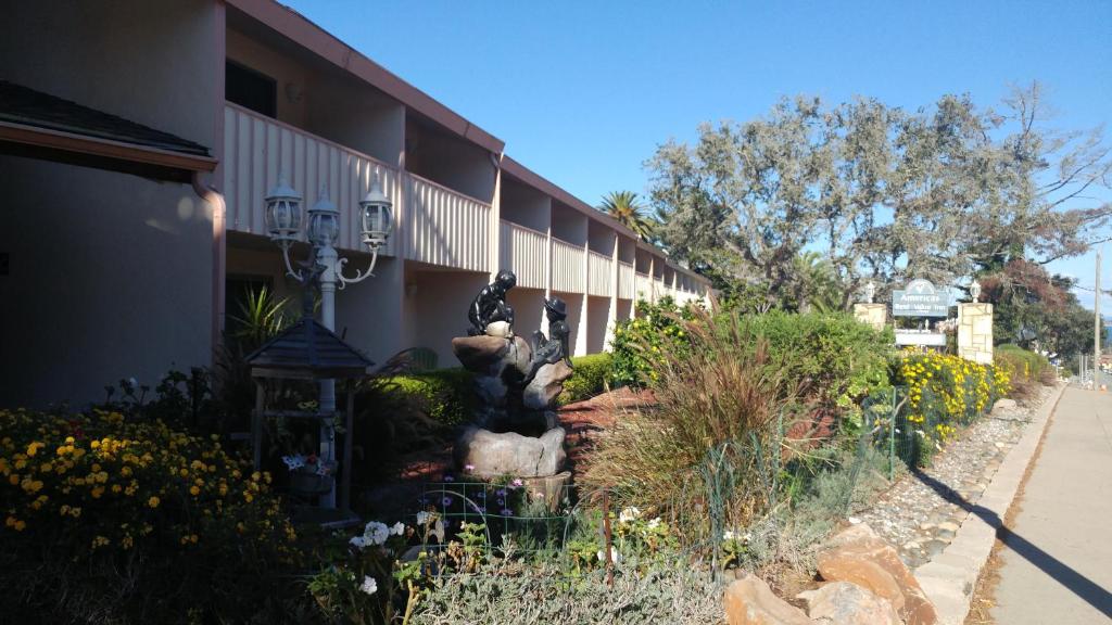Americas Best Value Presidents Inn on Munras photo 2