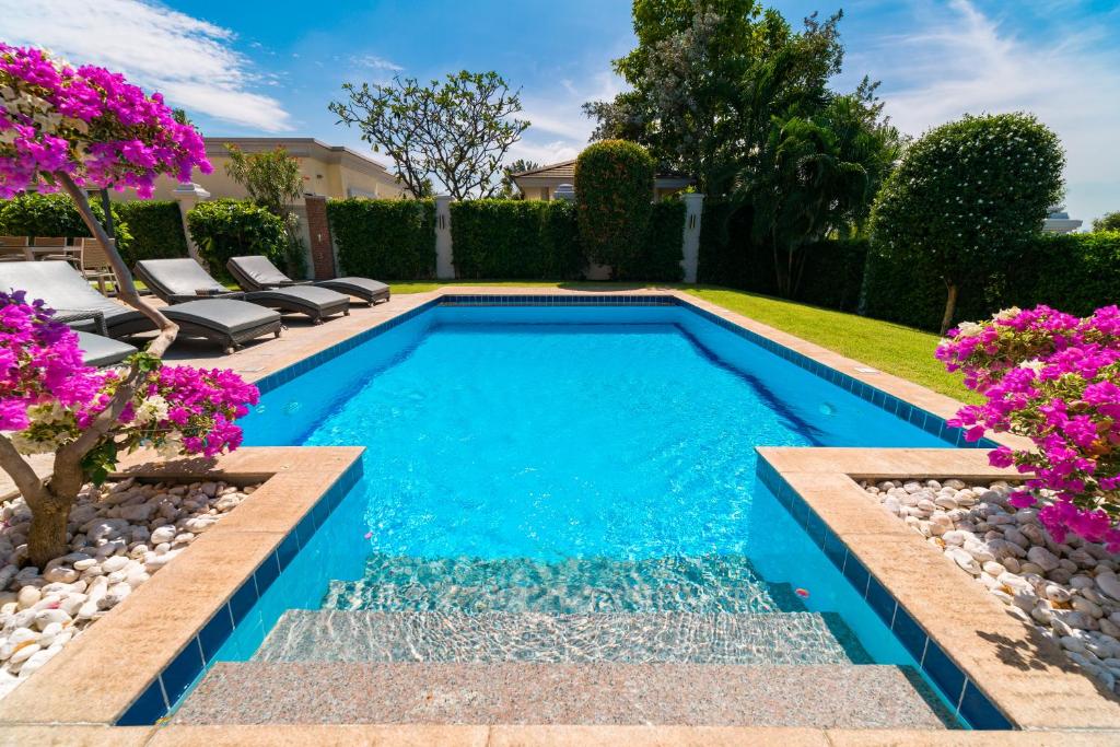 Luxury Pool Villa 604 4BR 8-10 persons photo 4