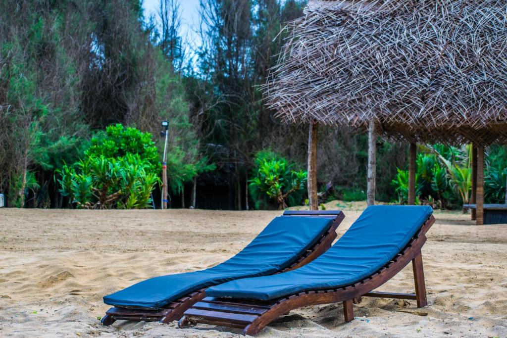 Omeesha Beach Hotel photo 1