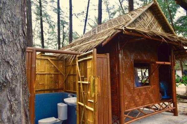Номер (Коттедж), Micky Monkey Beach Hotel