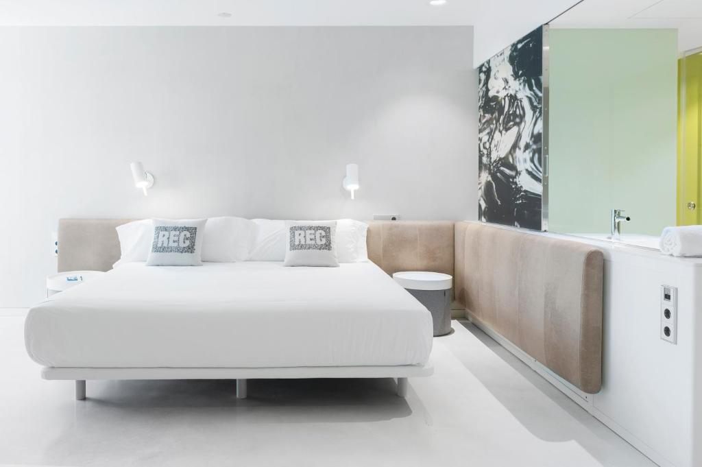Hotel Rec Barcelona - Adults Only photo 2