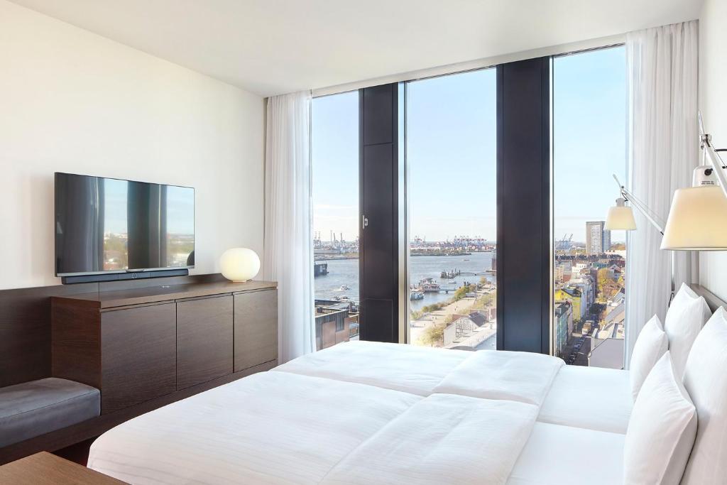 Одноместный (Upside - Single Room), Empire Riverside Hotel