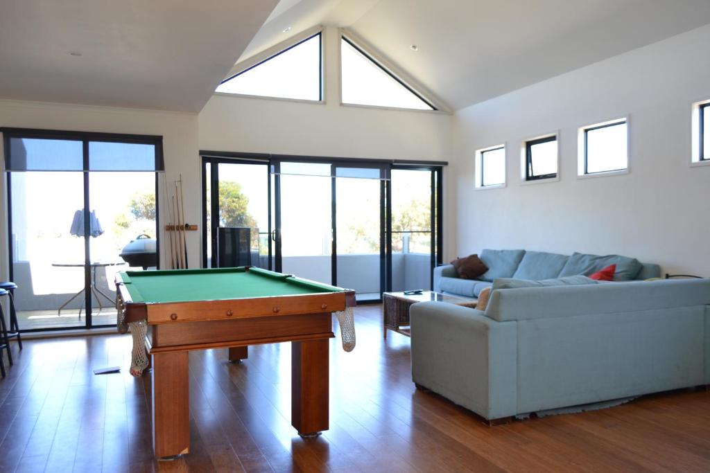 Fischer Torquay by Gold Star Stays photo 3