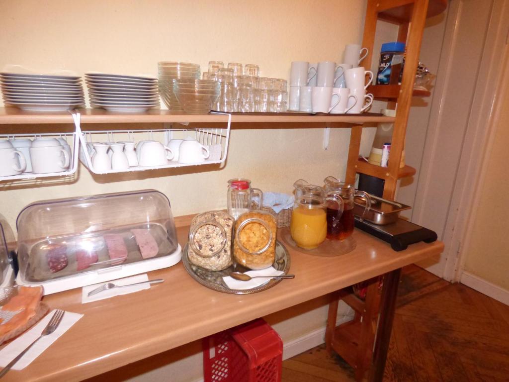 Hotel Pension Bernstein am Kurfürstendamm photo 1