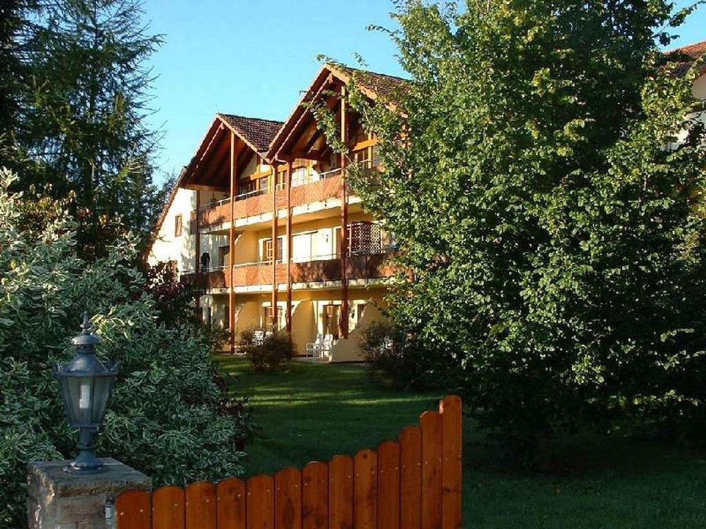 Hotel-Gasthof Zum Süßen Grund photo 2