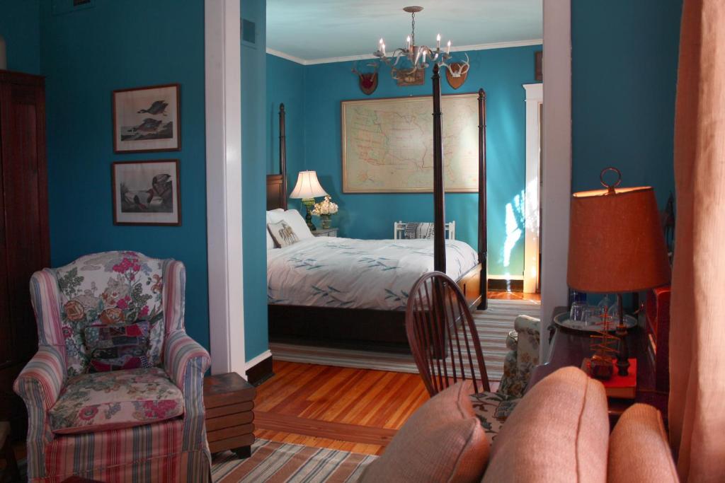Inn at Court Square photo 1