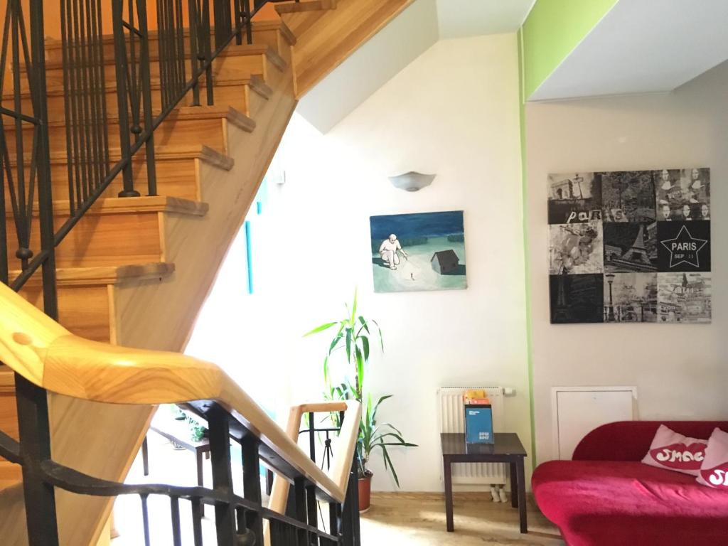 Номер (Кровать в общем 6-местном номере для мужчин и женщин), Pogo Hostel