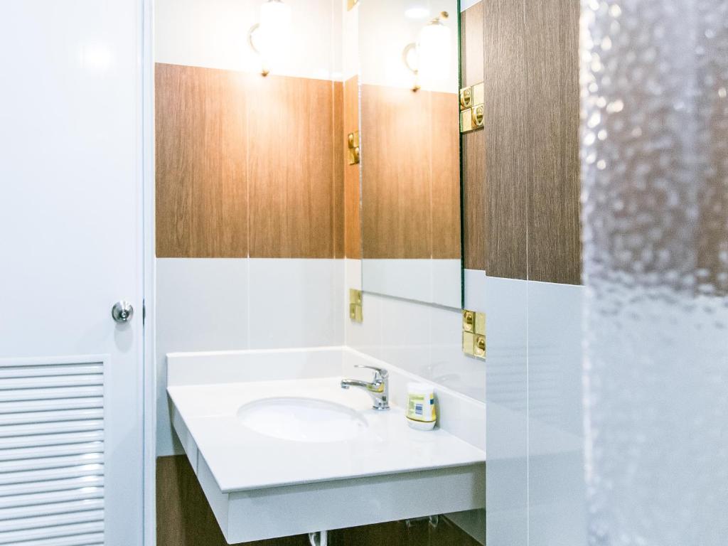 Двухместный (Двухместный номер Делюкс с 2 отдельными кроватями), Sunset Residence Pinklao