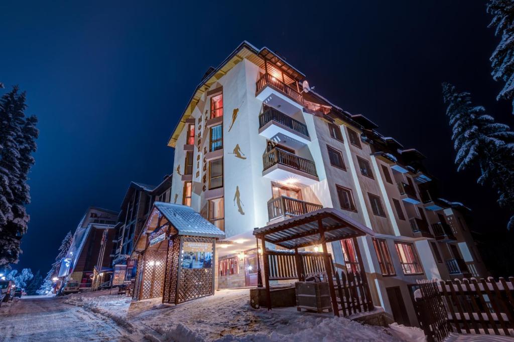 Mountain Lodge Apartments photo 3