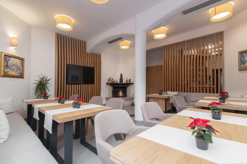Garni Hotel Miklič photo 4