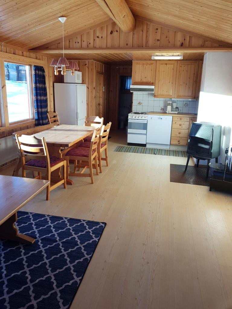 Solstua Three-bedroom Cottage photo 1